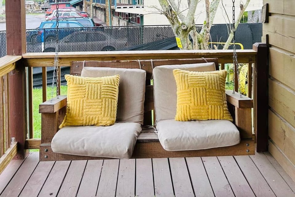 Back to Creek, Pool Table, Firepit & Grill Apartment in Cosby