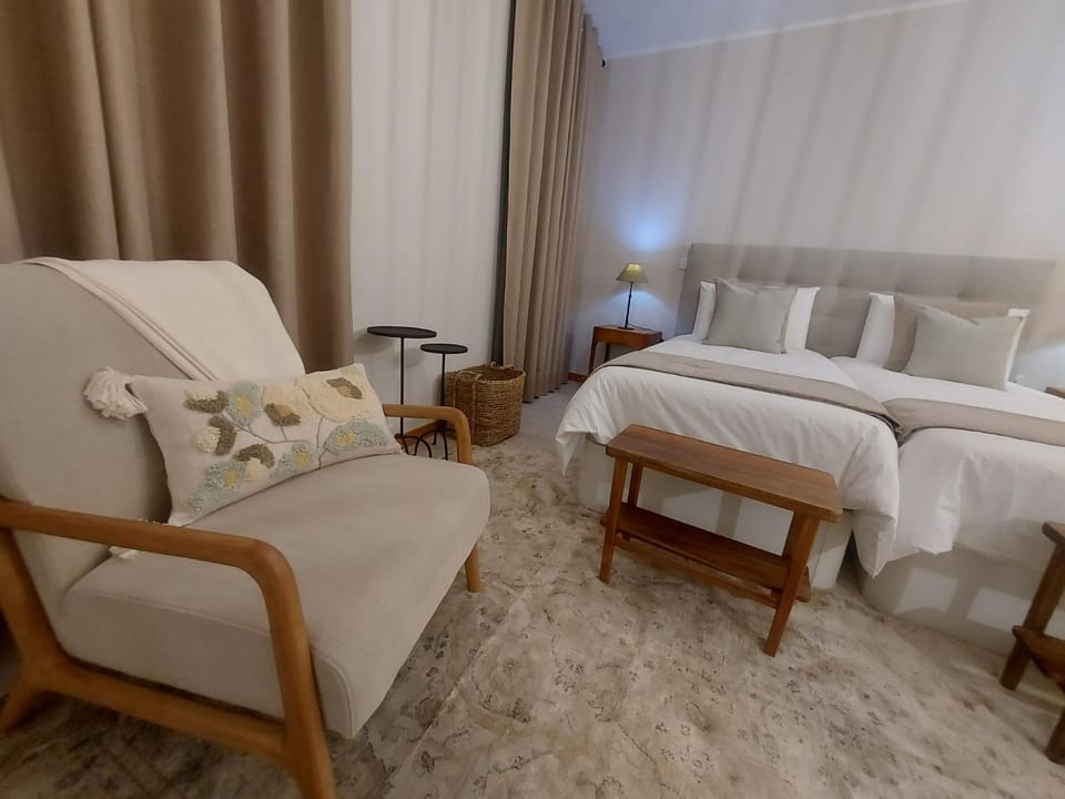 Seating area, Bedroom