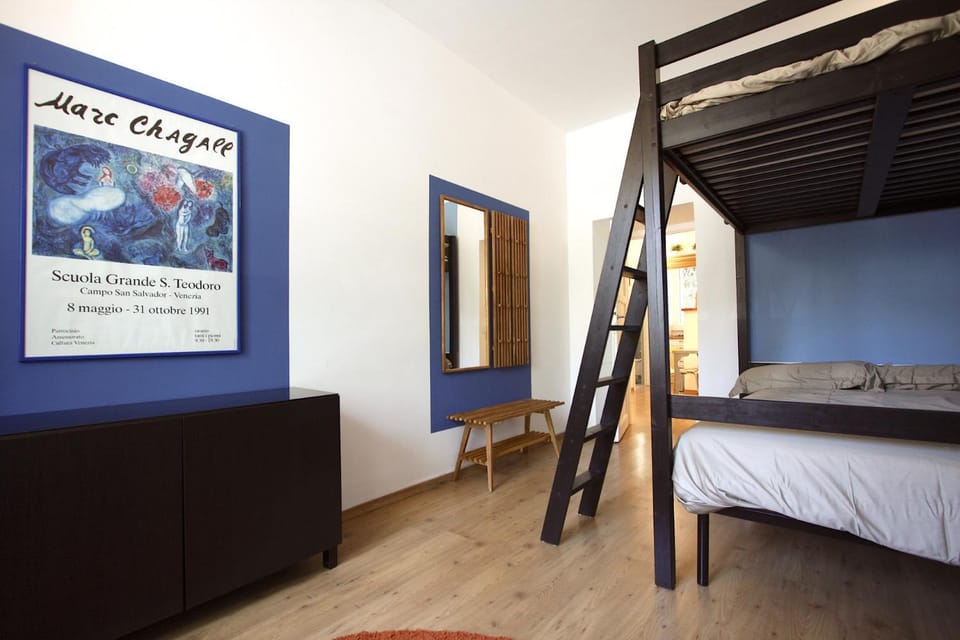 Garbatella 2BR Holiday House Apartment in Rome