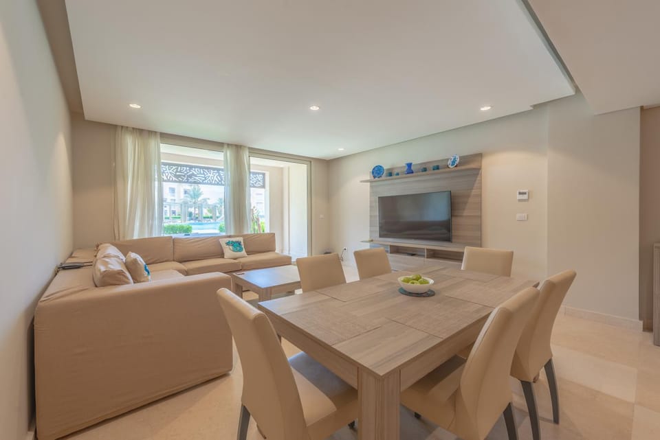 Elegant apartment with pool and beach access Apartment in Hurghada