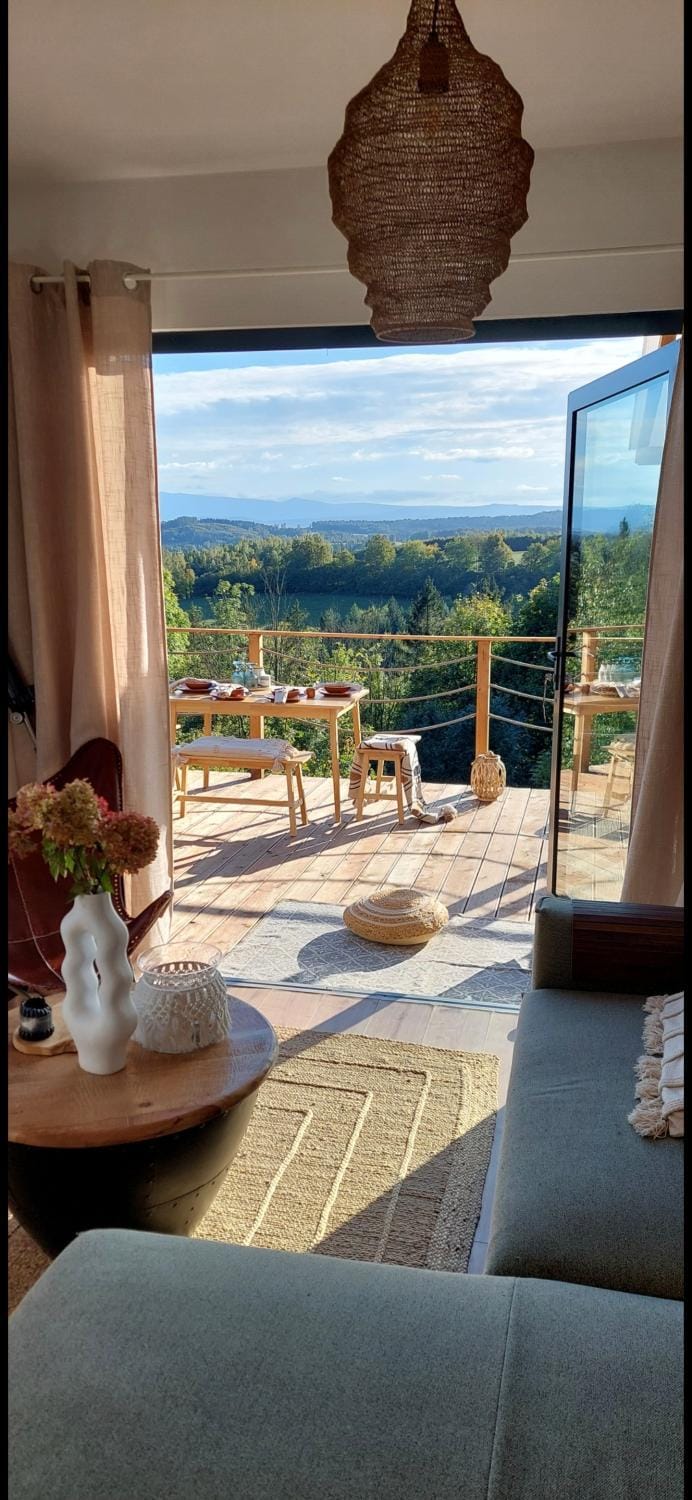 Day, Natural landscape, View (from property/room), Balcony/Terrace, Living room, Seating area, Mountain view