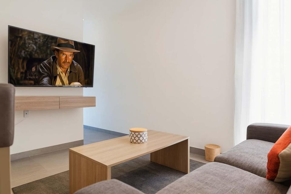 Luxury Condo 1BR Kitchen AC Gym Pool Cinema House in Playa del Carmen