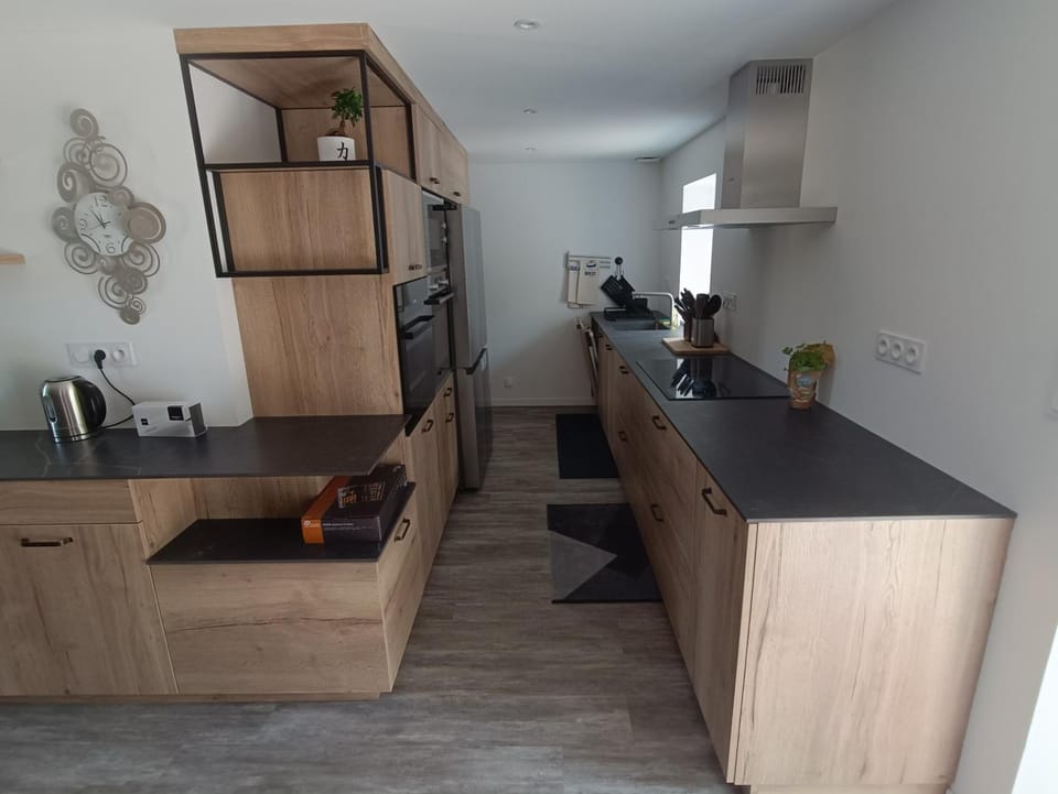 Kitchen or kitchenette, oven, stove