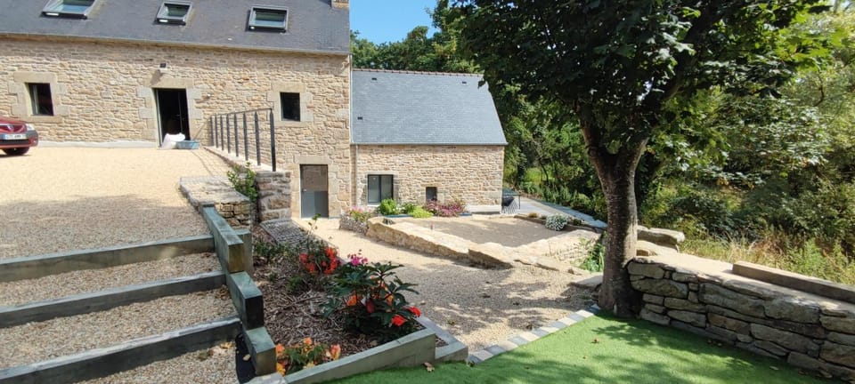 Property building, Garden view