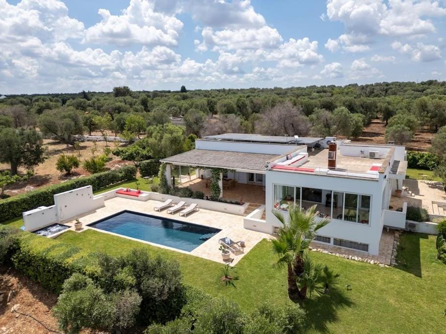 Stunning luxury villa with trullo and sea view Villa in Province of Taranto