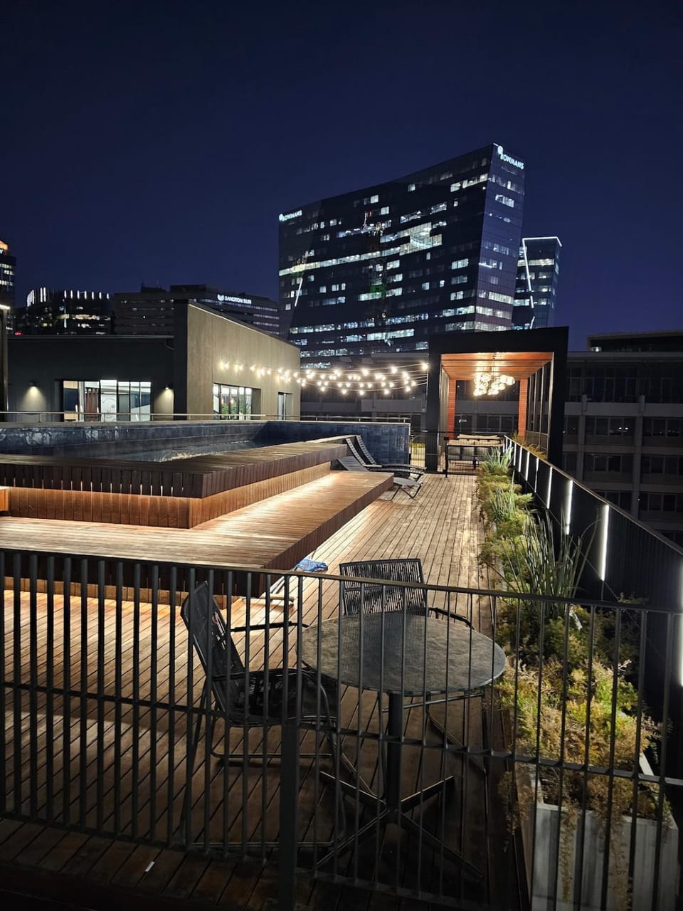 Penthouse Vibes with Panoramic Sandton Views at The Lineal Apartment in Sandton