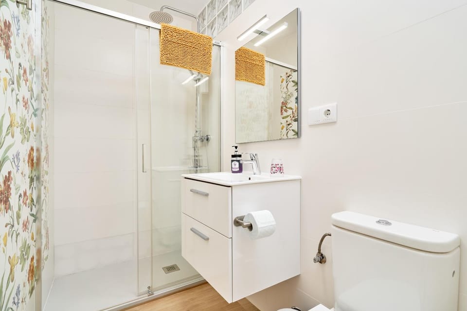 Bathroom, Living room