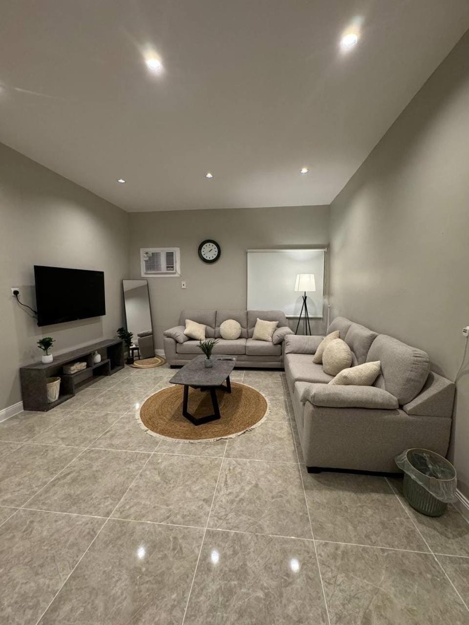 Communal lounge/ TV room, TV and multimedia, Living room, Seating area