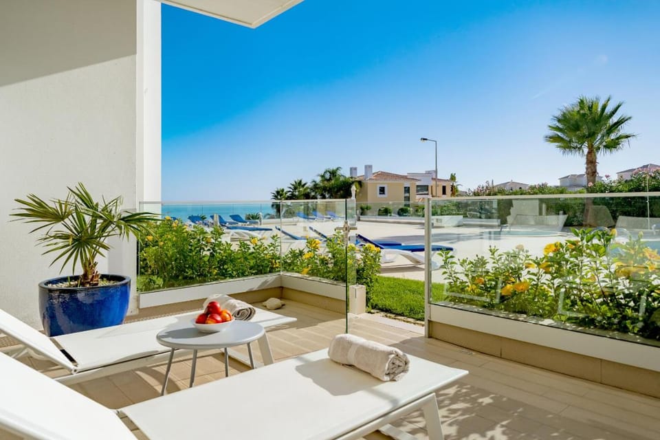 Balcony/Terrace, Sea view, sunbed