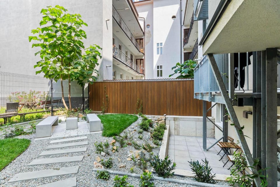Garden, Garden view