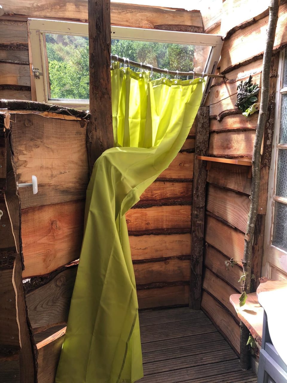 Yourte dans la forêt Luxury tent in Occitanie