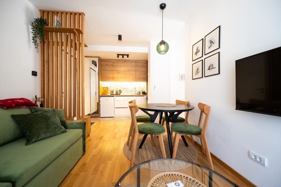 Kitchen or kitchenette, Living room, Seating area