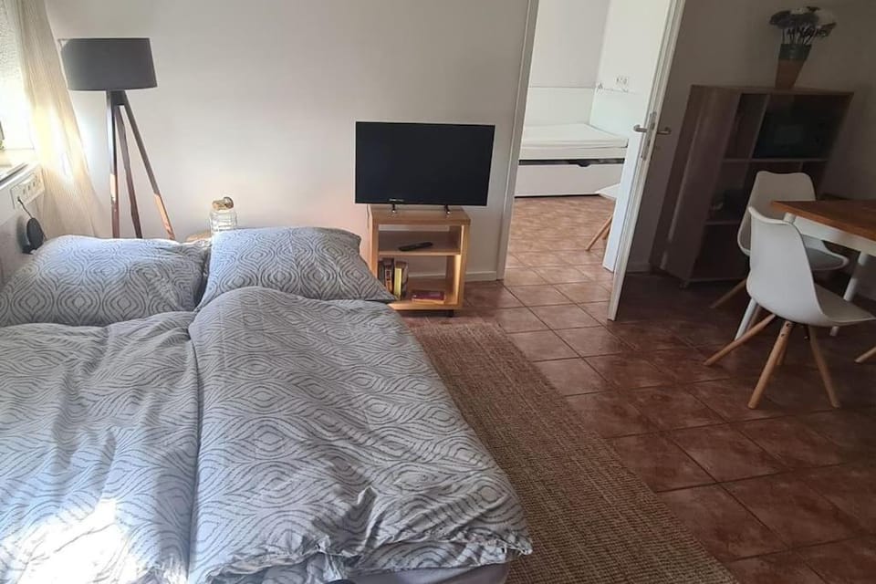 Bed, Living room