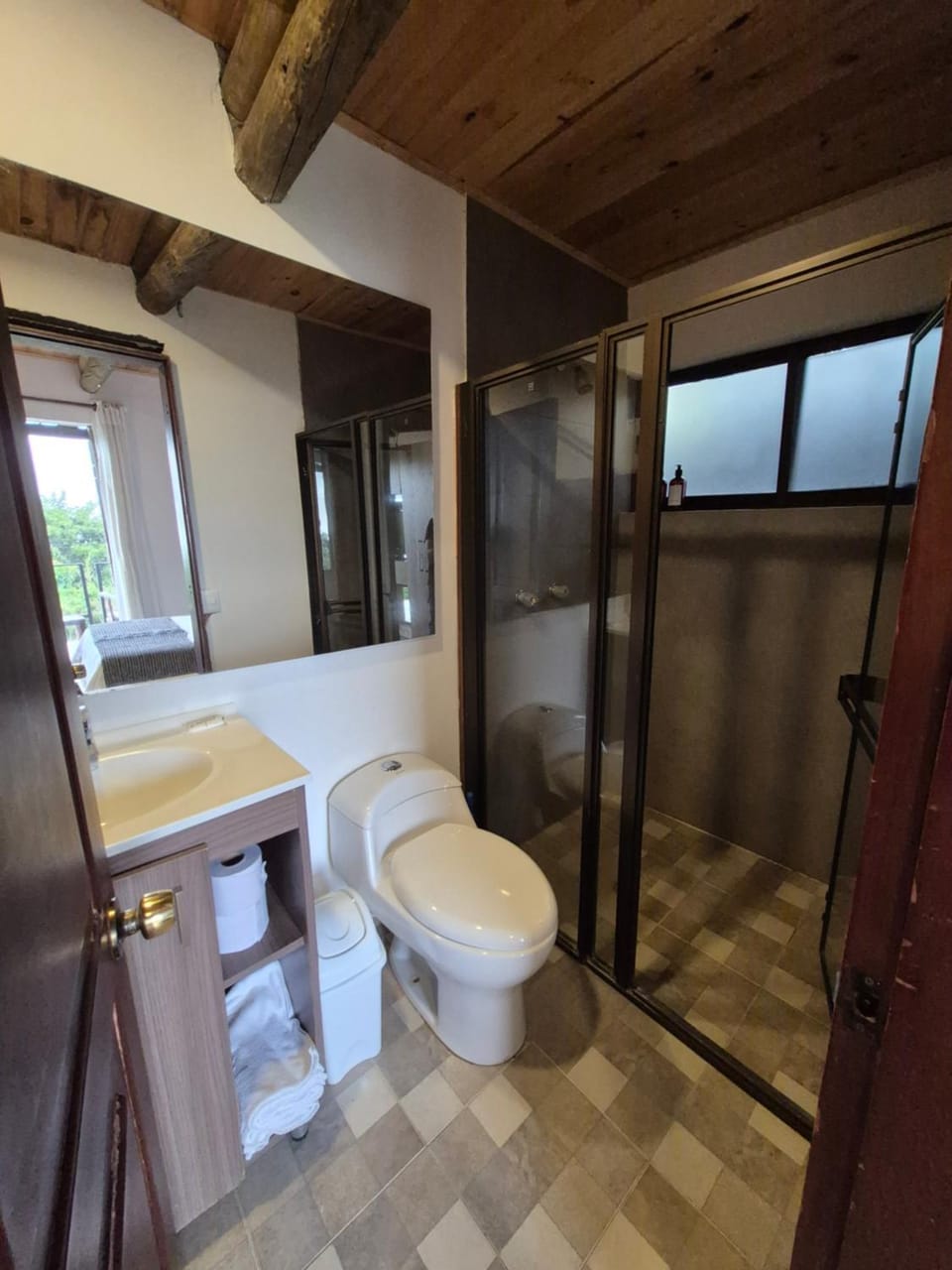 Shower, Toilet, Bathroom