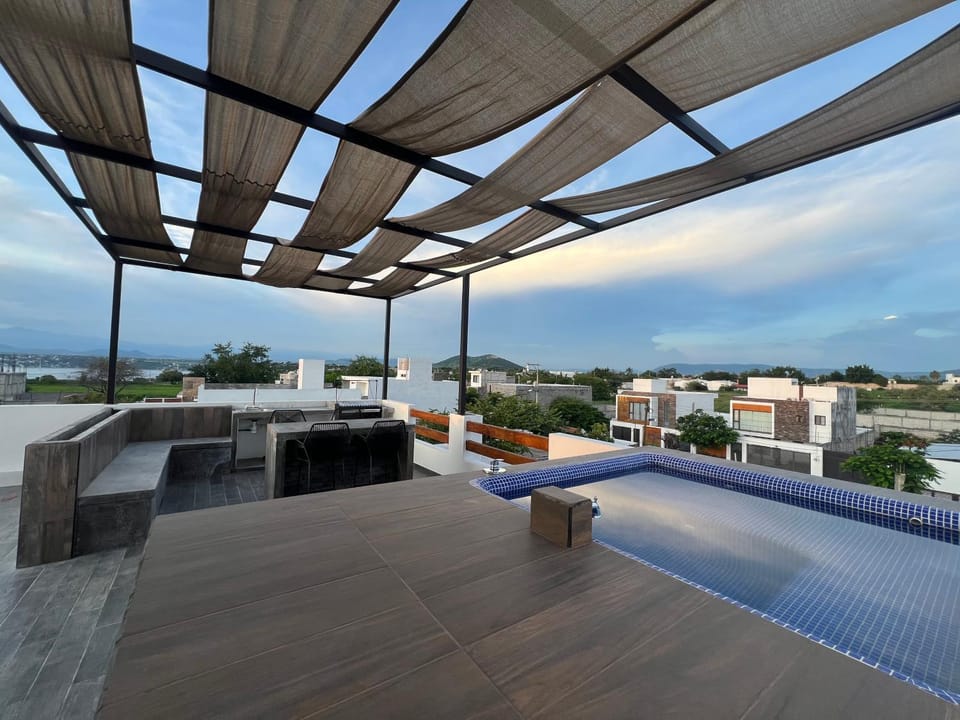 Casa VillaTeques alberca jacuzzi House in State of Morelos