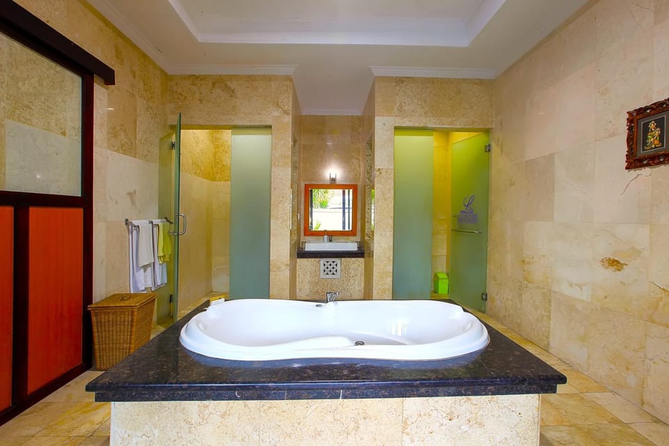 Bathroom, towels