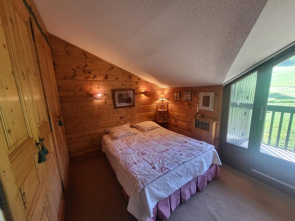 Superbe appartement 3 chambres sur les pistes de Montgenèvre, parking inclus - FR-1-266-233 Apartment in Montgenèvre