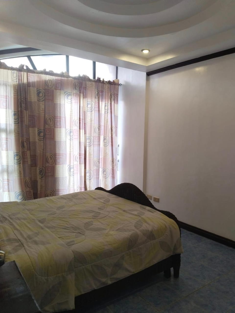 EV2 Townhouse Hotel Apartment in Angeles