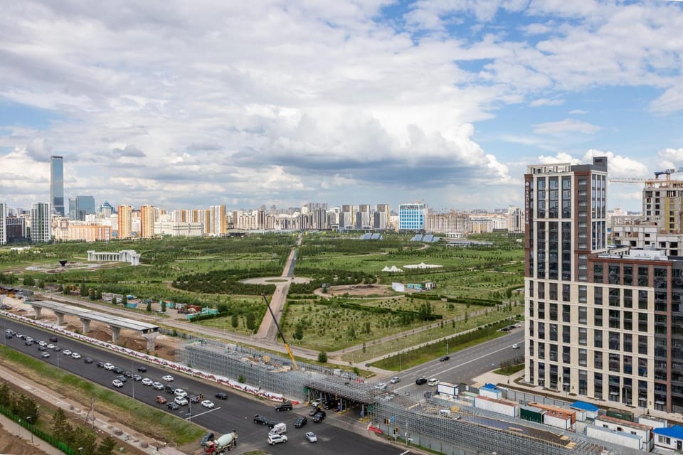 Neighbourhood, Natural landscape, City view, Street view, Location