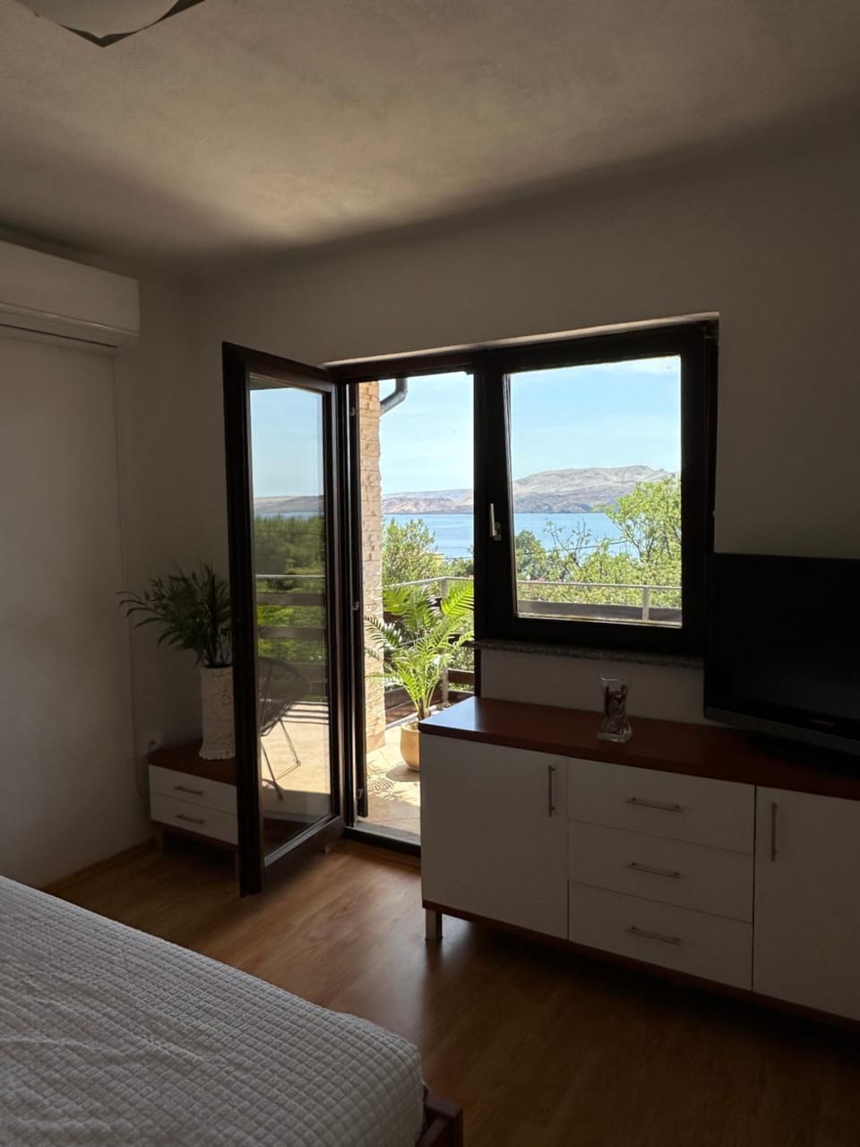 Bedroom, Sea view