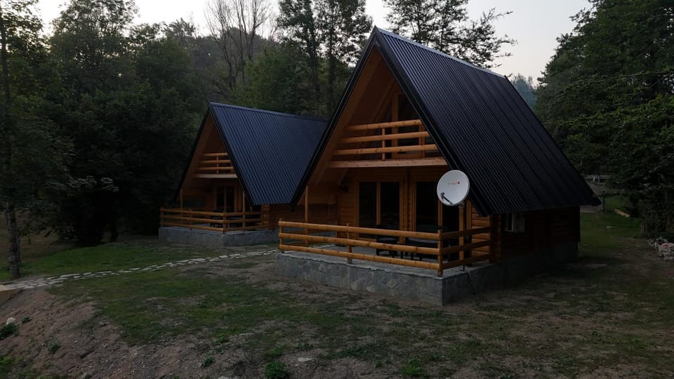 Property building, Day, Natural landscape
