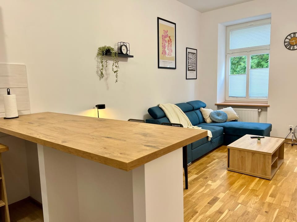 Kitchen or kitchenette, Living room, Seating area