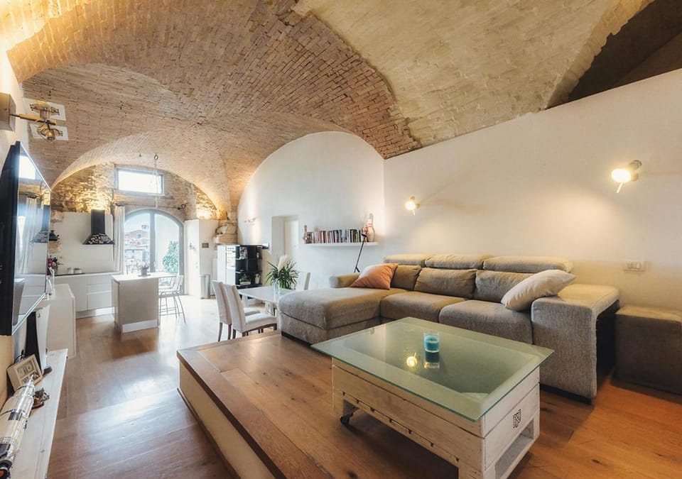 Communal lounge/ TV room, Living room, Seating area