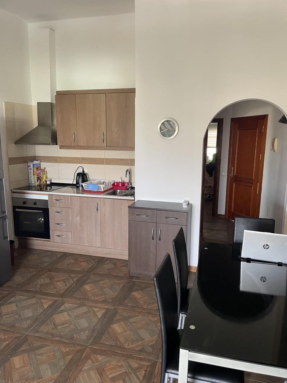 Kitchen or kitchenette, Dining area, oven, stove