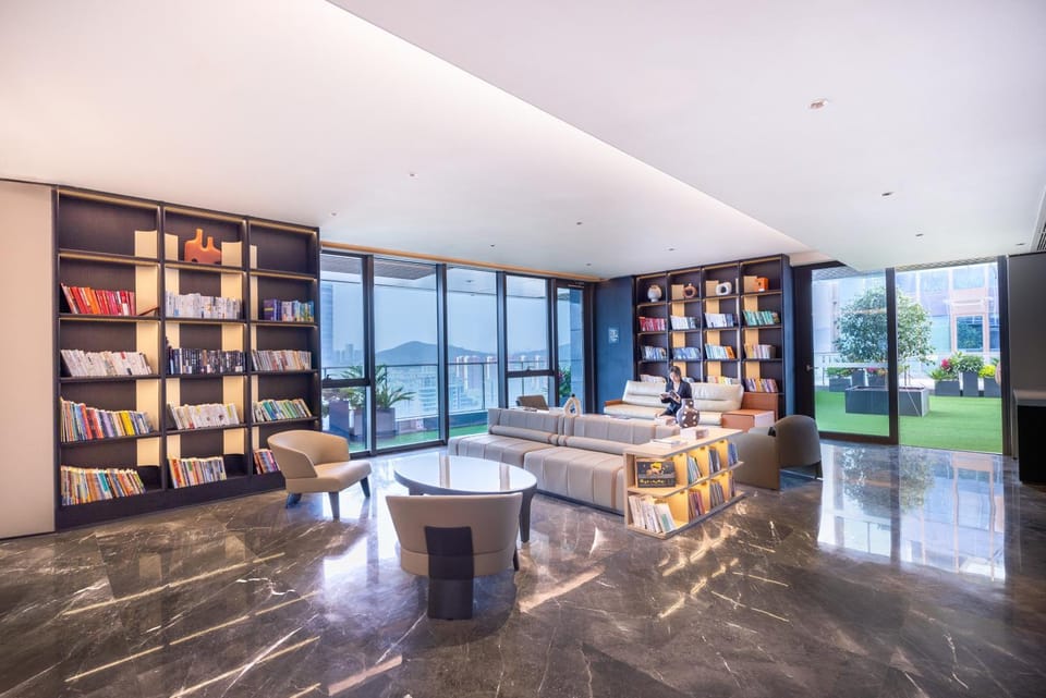 Library, Seating area