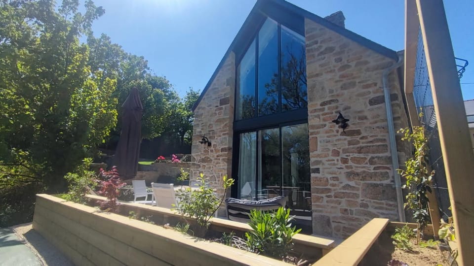 Property building, Patio, BBQ facilities, Garden
