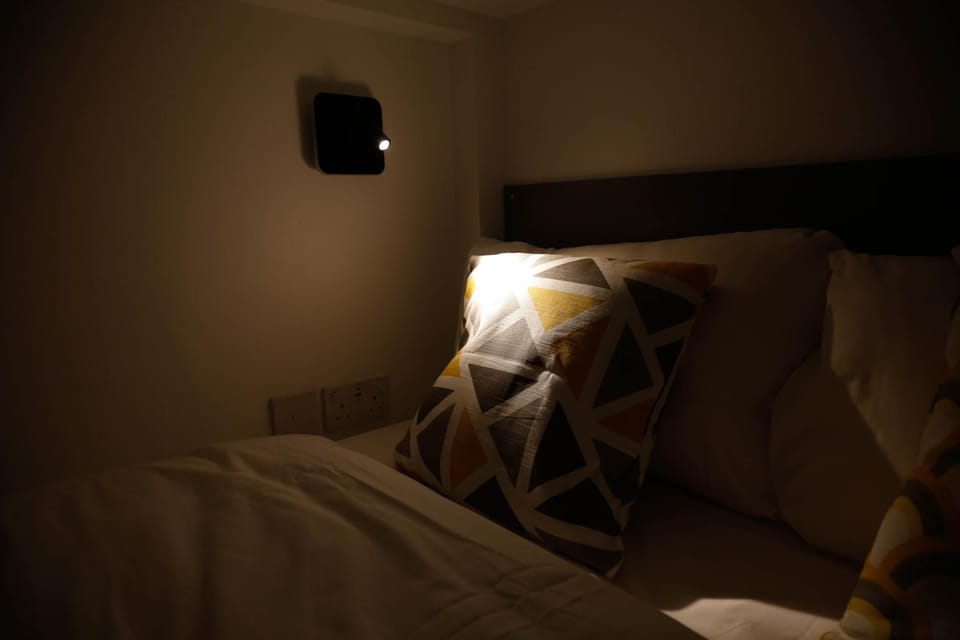 New Luxury Apartments in Central London Next to Shops, Cafes, Bars & Metro Apartment in London Borough of Hackney