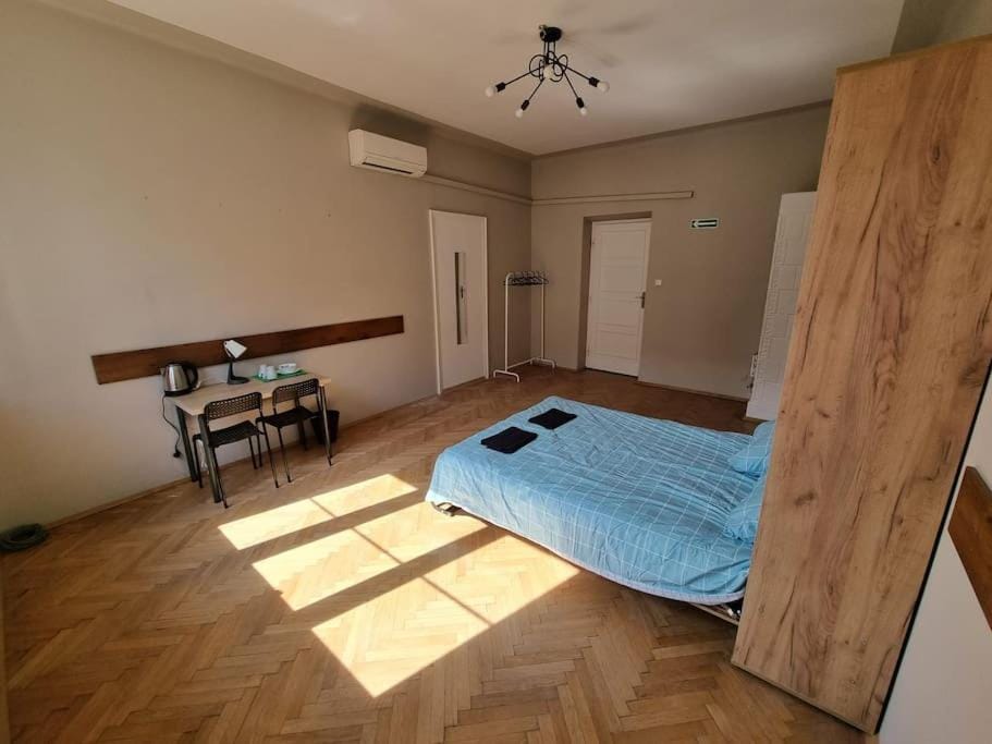 Fantastic KRK - KR63 Pokój B Apartment in Krakow