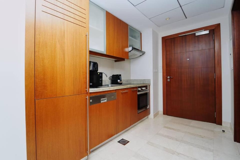 Stunning Luxury Studio Downtown 2 Minute Walk to Burj Khalifa & Dubai Mall Apartment in Dubai