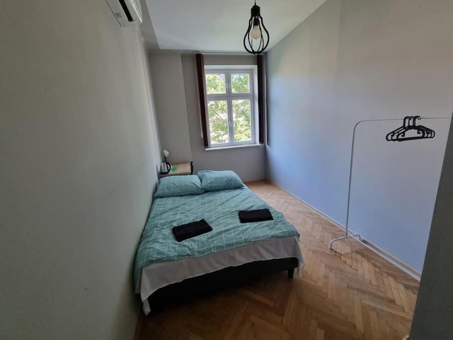 Fantastic KRK - KR63 Pokój F Apartment in Krakow