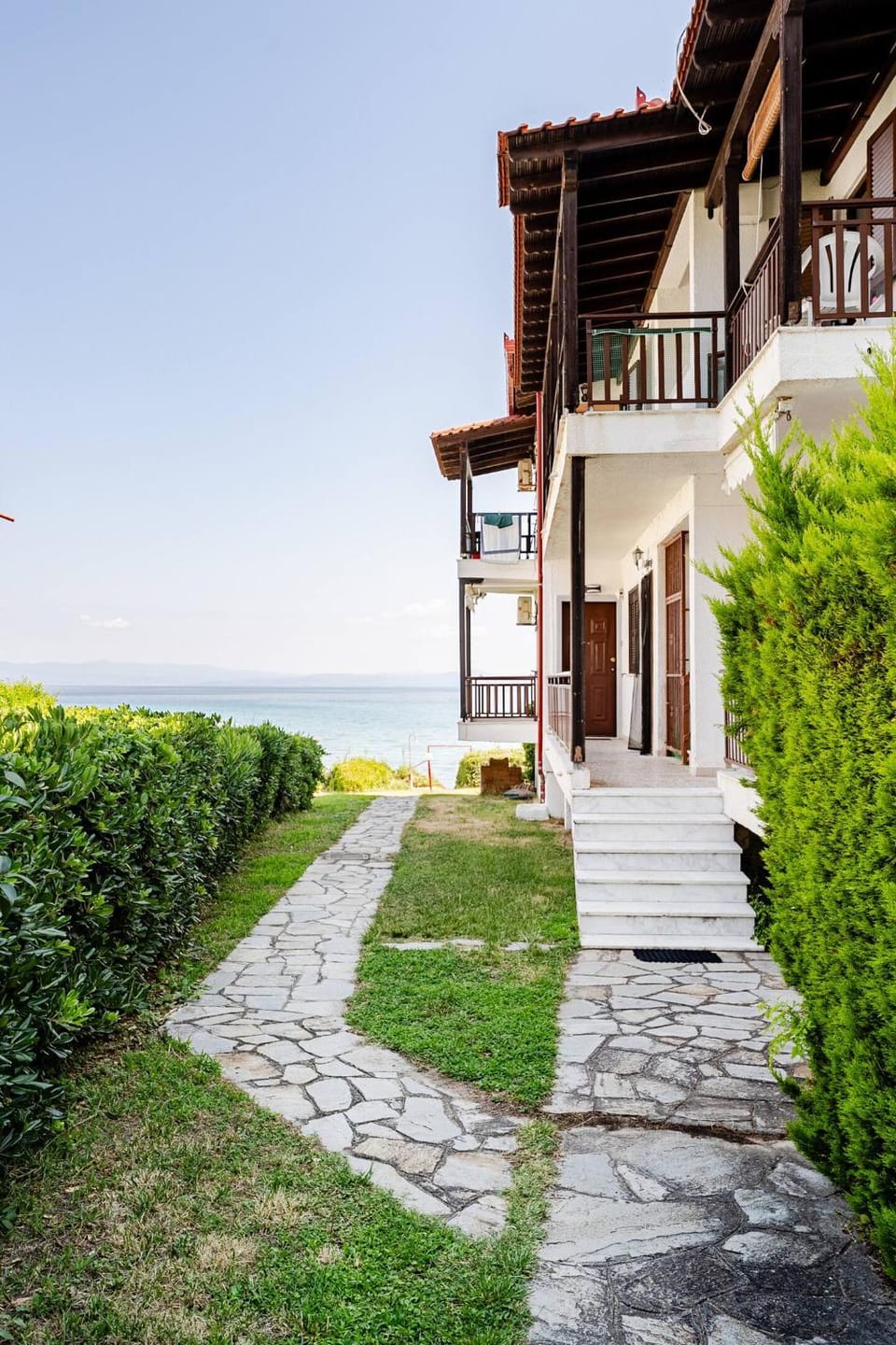 Beachfront Family Apartment with Garden in Halkidiki Apartment in Halkidiki