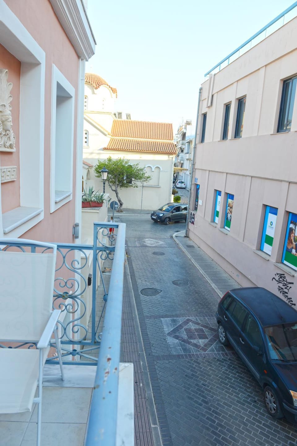 Property building, Neighbourhood