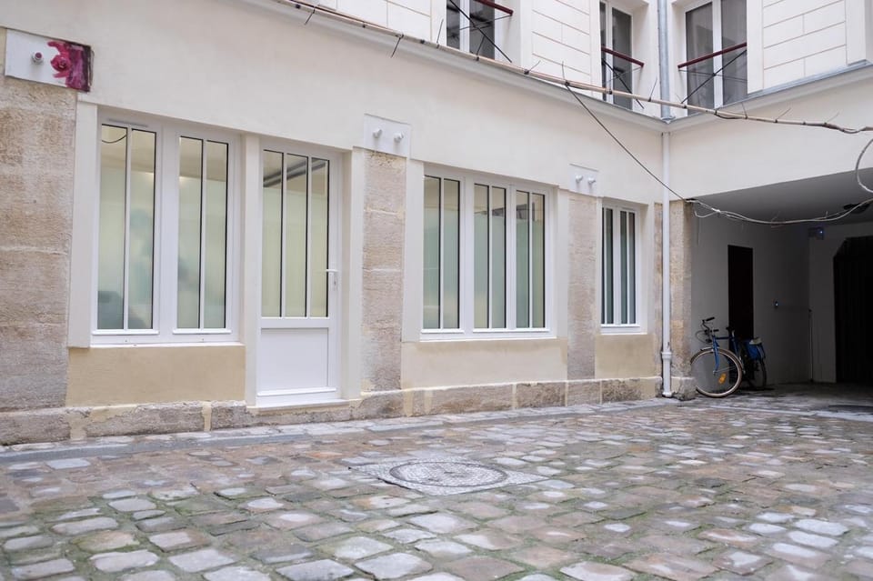 Property building, Facade/entrance, Lobby or reception