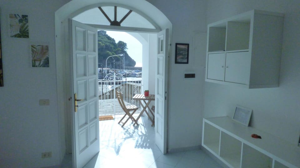 Natural landscape, View (from property/room), Balcony/Terrace