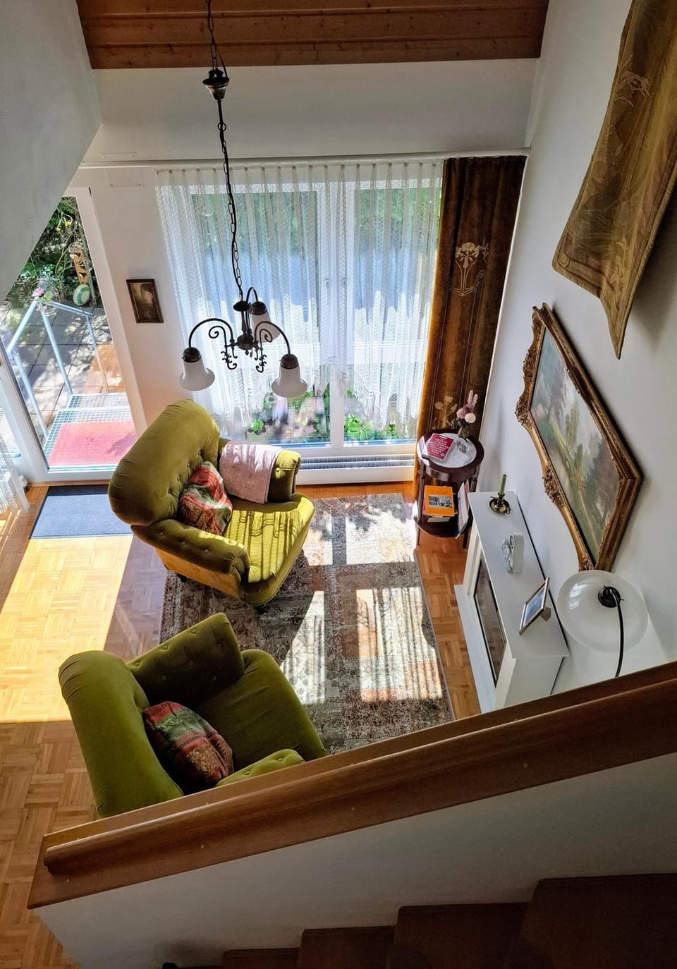 Living room, Seating area