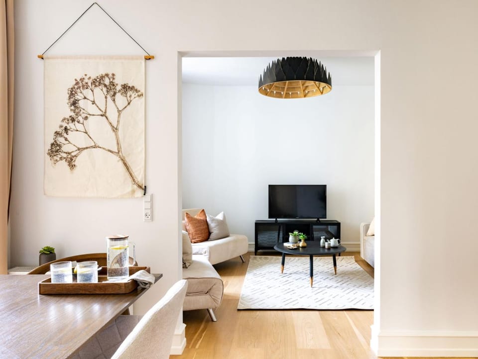 TV and multimedia, Living room, Dining area