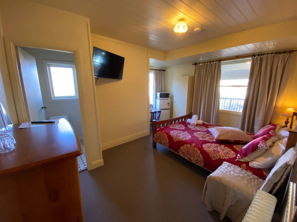 Ellstanmor Guesthouse Cooma Bed and Breakfast in Cooma