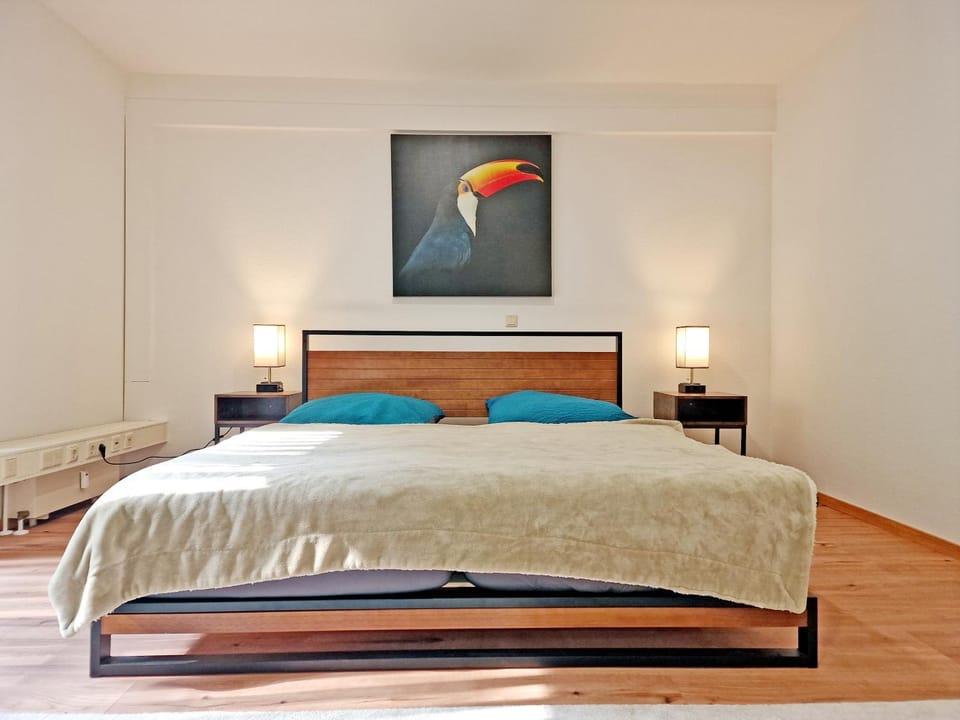 Bed, Photo of the whole room, Bedroom