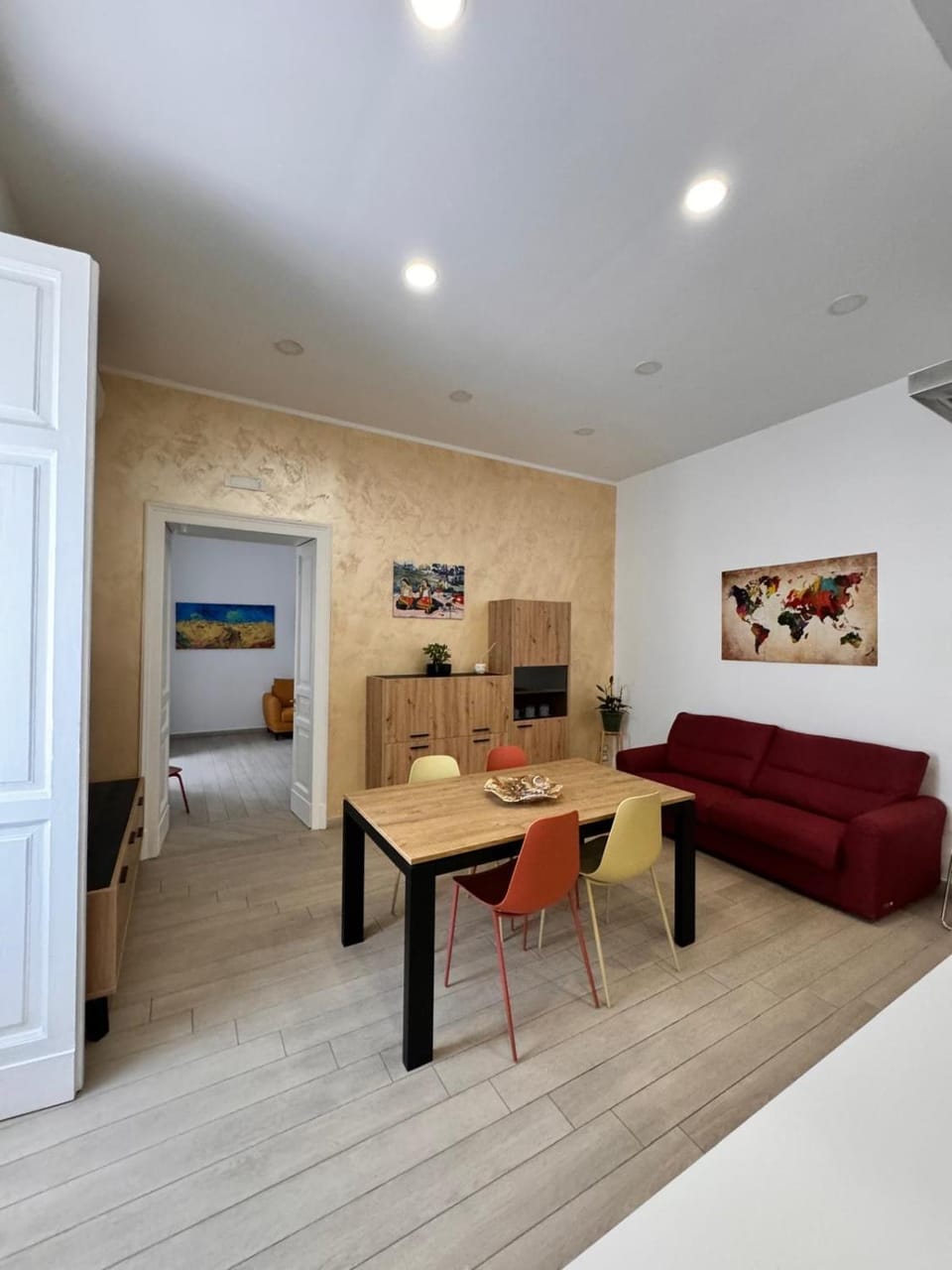 Living room, Seating area