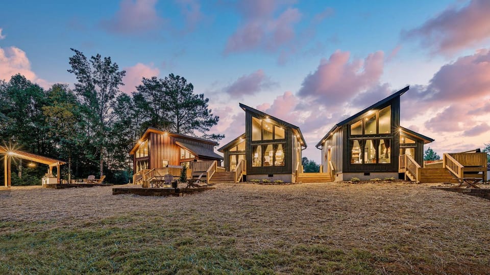 Property building, Natural landscape, Sunrise, Sunset