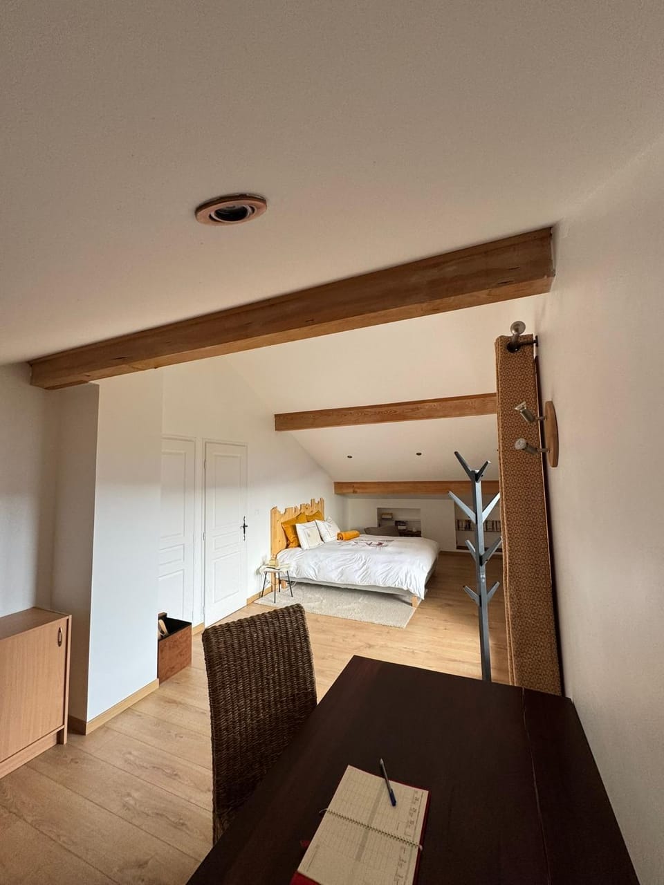 Maison spacieuse, 6 personnes, lacs et randonnées à proximité House in Auvergne-Rhône-Alpes