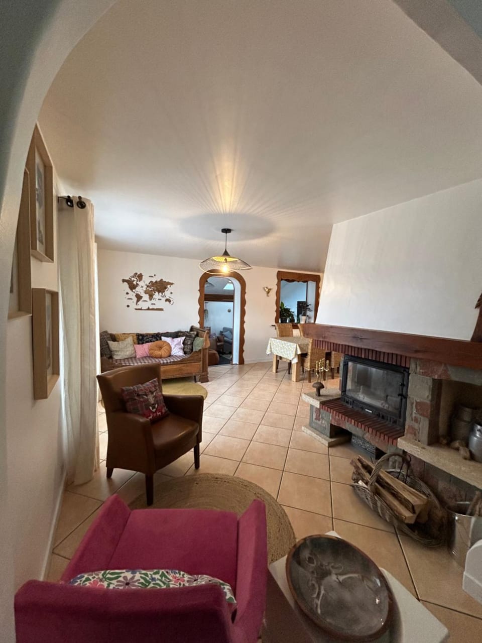 Maison spacieuse, 6 personnes, lacs et randonnées à proximité House in Auvergne-Rhône-Alpes