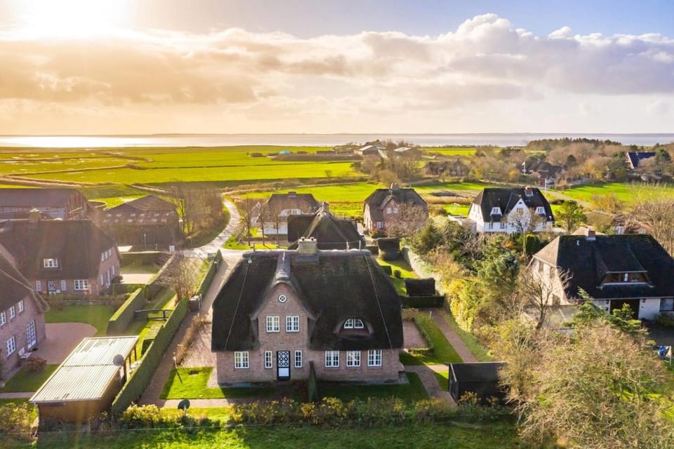 Property building, Bird's eye view, Sea view