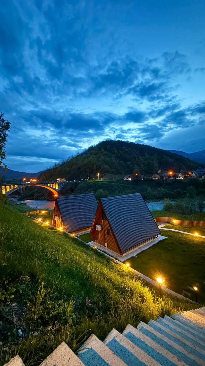 Night, Natural landscape, Mountain view, River view