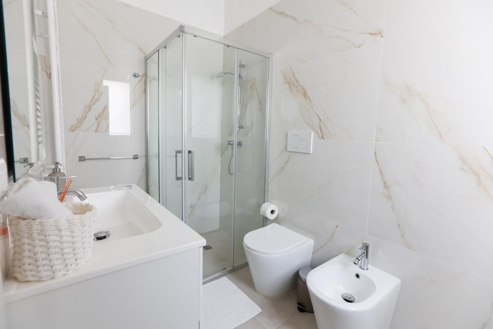 Shower, Toilet, Bathroom, bidet