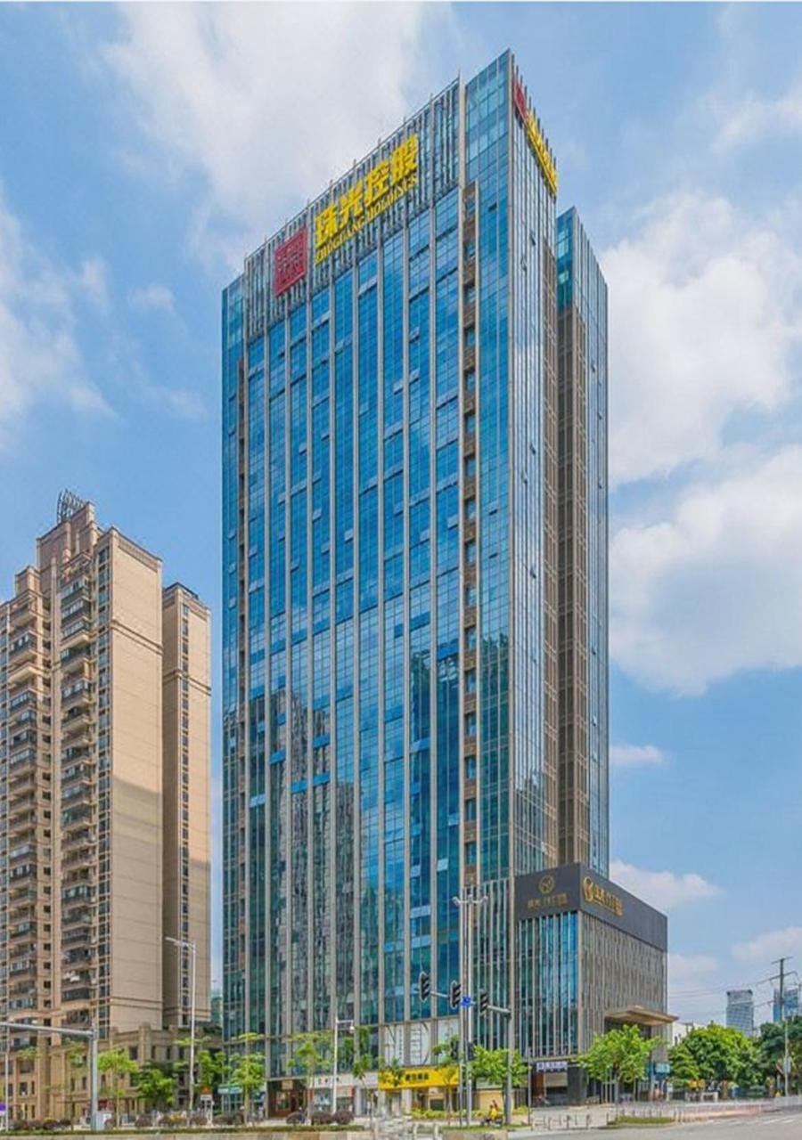 Property building, Day